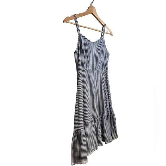 Old Navy Blue and White Striped Sleevless Flared Bottom Dress Size XS - Picture 4 of 17